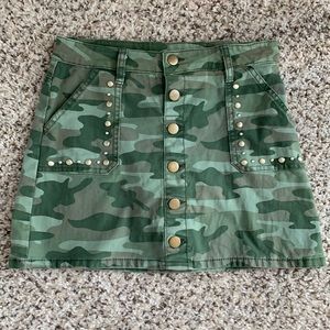 Stylish Green Camo Print Skirt